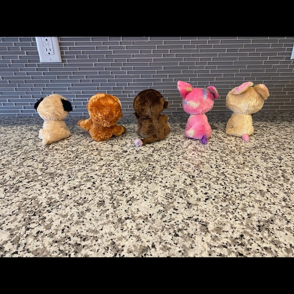 Stuffed animals - Picture 2 of 9